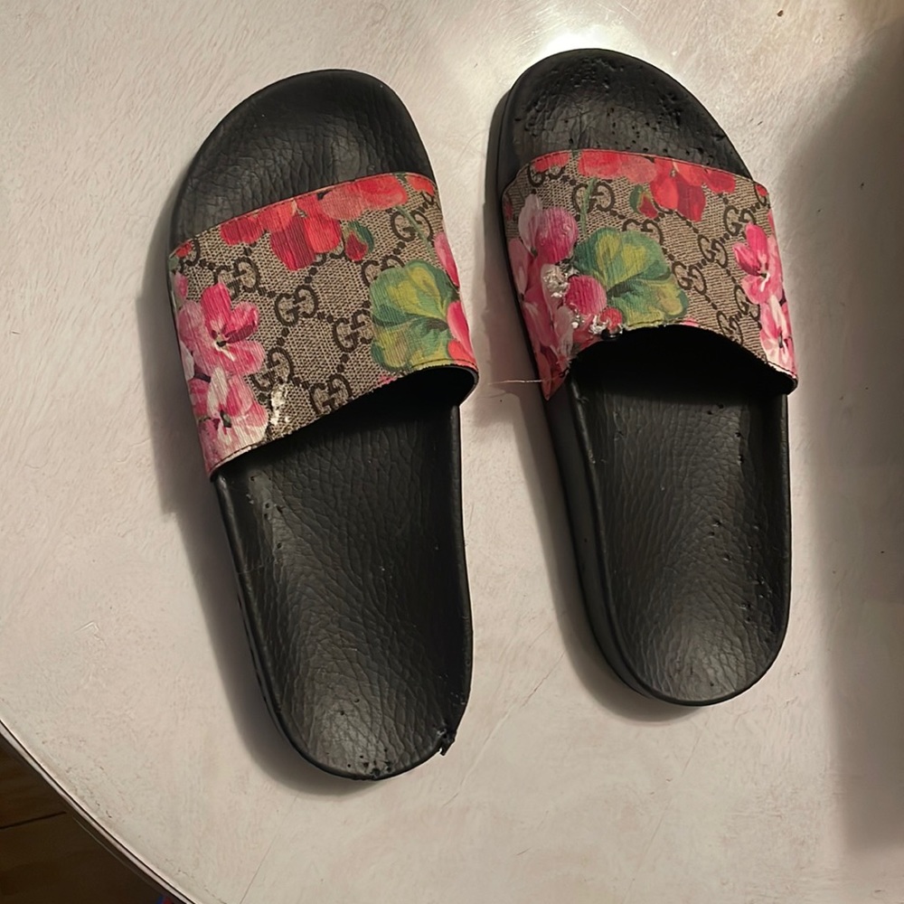 Gucci slides